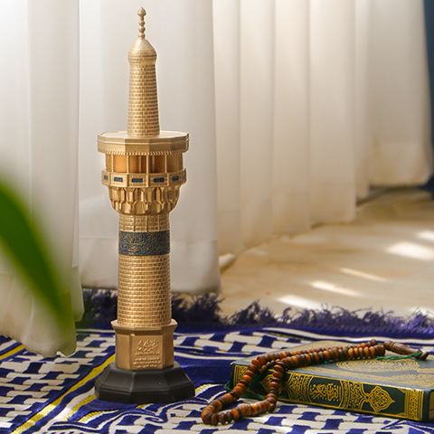 تندیس گلدسته حرم امام رضا پنجره فولاد