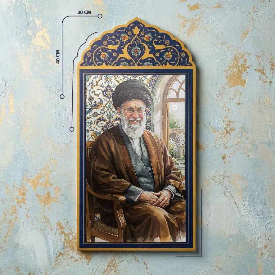 قاب نفیس یادمان رهبر شهید